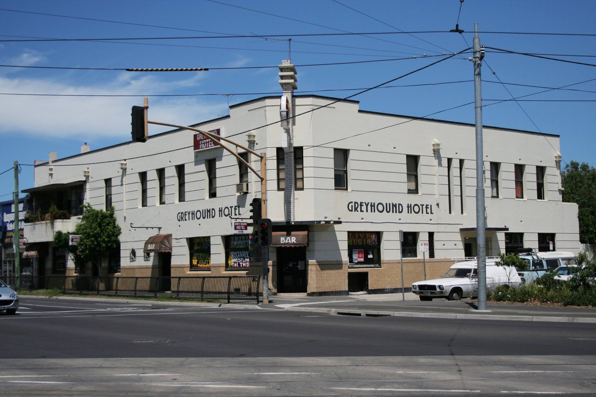 Greyhound Hotel